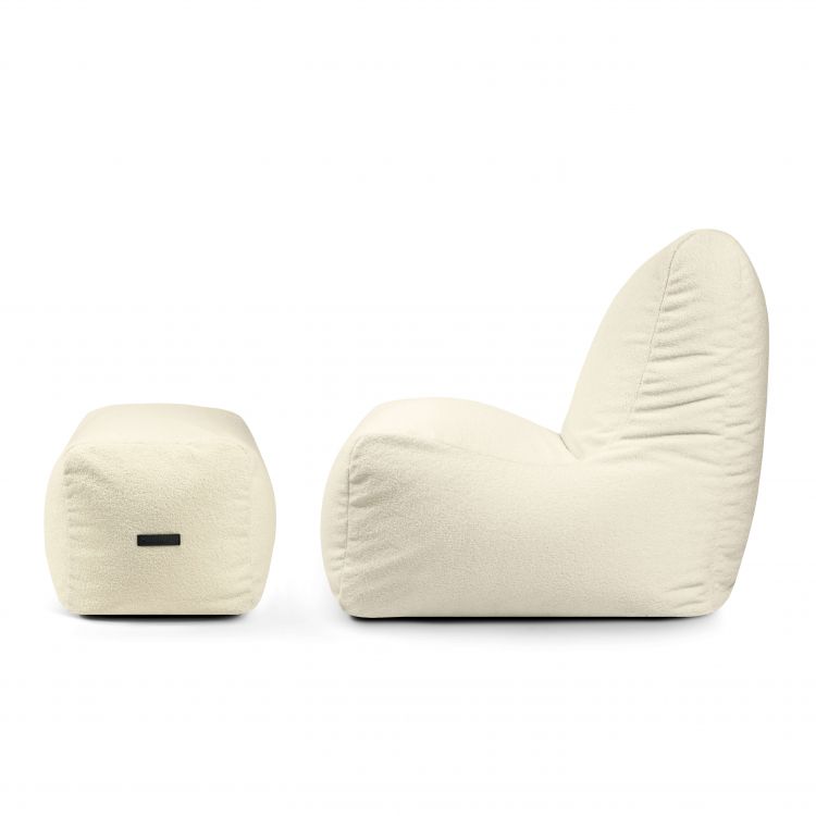 Ein Satz Sitzsäcke Seat+ Teddy Creme